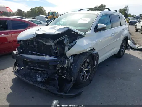 2016 Toyota Highlander Xle V6 VIN 5TDJKRFH4GS343112 фото 2