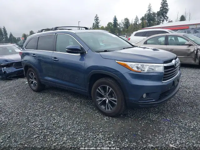 5TDJKRFH6GS271734 — 2016 Toyota Highlander XLE V6, Задняя часть (Rear), фото до ремонта