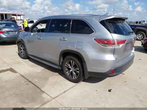 2016 Toyota Highlander Xle V6 VIN 5TDKKRFH6GS502264 фото 3