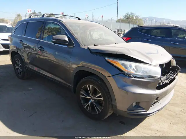 5TDKKRFH1GS501118 — 2016 Toyota Highlander XLE V6, Передняя часть (Front End), фото до ремонта