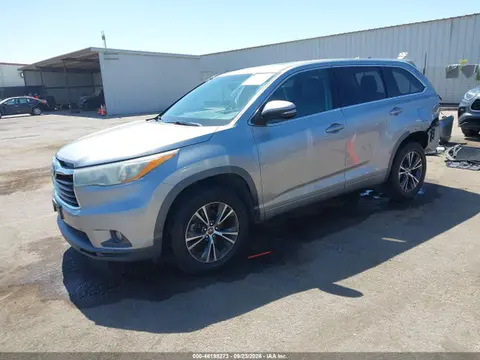 2016 Toyota Highlander Xle VIN 5TDKKRFH1GS506271 фото 2