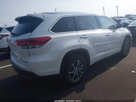 2017 Toyota Highlander Xle VIN 5TDJZRFH0HS394796 фото 4