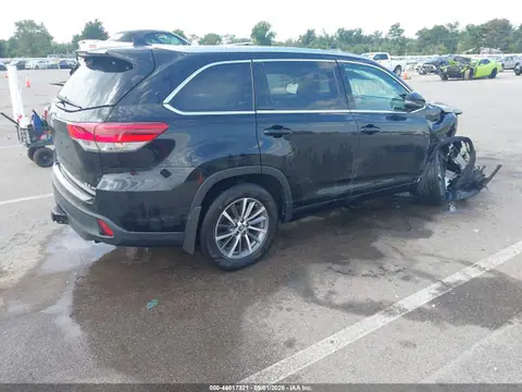 2018 Toyota Highlander Xle VIN 5TDJZRFH8JS529481 фото 4