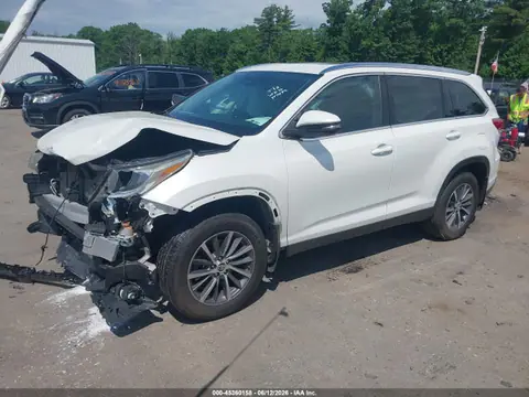 2019 Toyota Highlander Xle VIN 5TDJZRFH8KS578973 фото 2