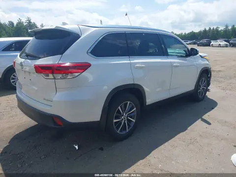 2019 Toyota Highlander Xle VIN 5TDJZRFH8KS578973 фото 4
