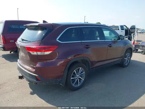 2019 Toyota Highlander Xle VIN 5TDJZRFH7KS702988 фото 4