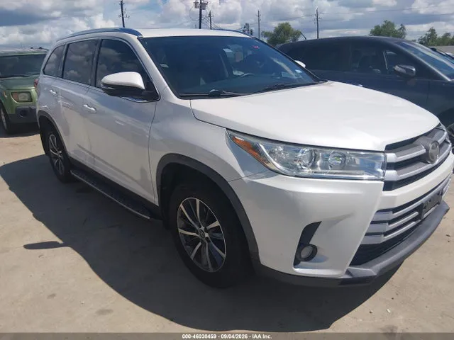 2019 Toyota Highlander Xle VIN 5TDKZRFH9KS561166 фото 1