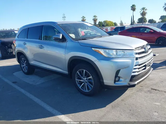 2019 Toyota Highlander Xle VIN 5TDKZRFH1KS573554 фото 1