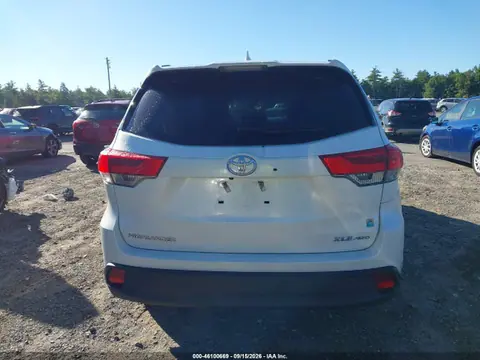 2019 Toyota Highlander Xle VIN 5TDJZRFH5KS706277 фото 17