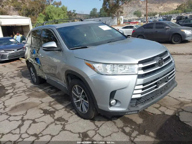 2019 Toyota Highlander Xle VIN 5TDKZRFH2KS555208 фото 1