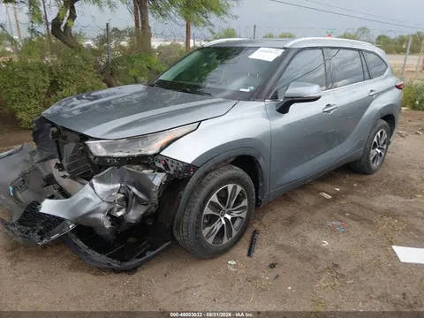 2021 Toyota Highlander Xle VIN 5TDHZRAH4MS043244 фото 2