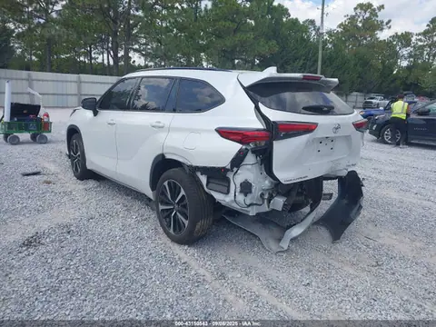 2022 Toyota Highlander Xse VIN 5TDLZRBH5NS256472 фото 3