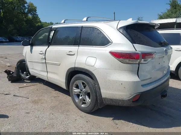 5TDDKRFH1GS261352 — 2016 Toyota Highlander, фото 3 с аукциона IAAI, Передняя часть