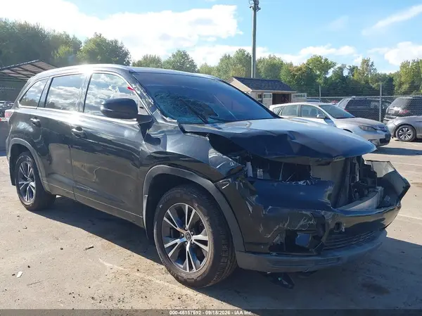 5TDJKRFH7GS262914 — 2016 Toyota Highlander, Передняя часть (Front End), фото до ремонта