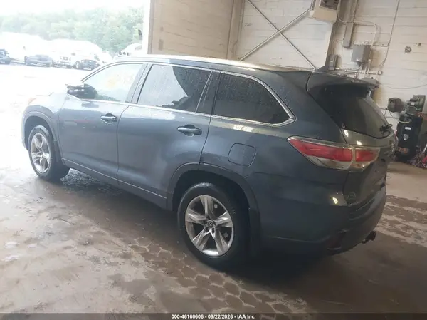 5TDDKRFH6GS330746 — 2016 Toyota Highlander, фото 3 с аукциона IAAI, Угон