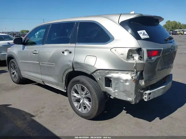 2016 TOYOTA HIGHLANDER VIN 5TDJKRFH8GS266678 фото 3