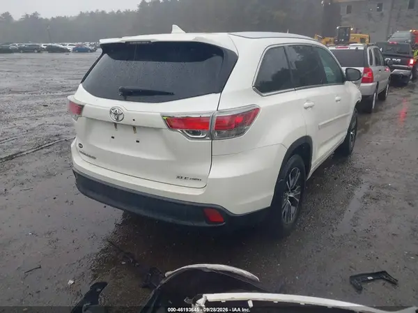 2016 TOYOTA HIGHLANDER VIN 5TDJKRFH5GS341028 фото 4
