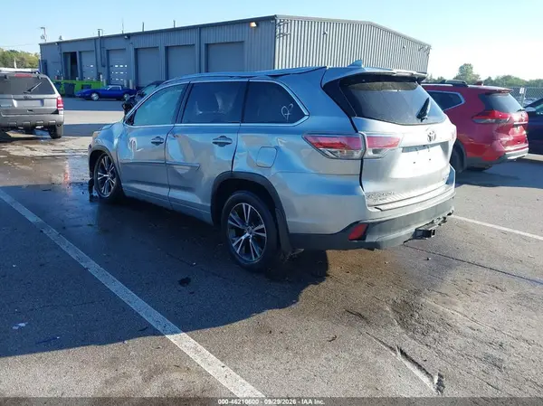 5TDJKRFHXGS283322 — 2016 Toyota Highlander, фото 3 с аукциона IAAI, Опрокидывание