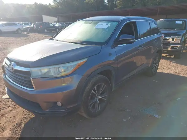 5TDKKRFH5GS128164 — 2016 Toyota Highlander, фото 2 с аукциона IAAI, Правый бок