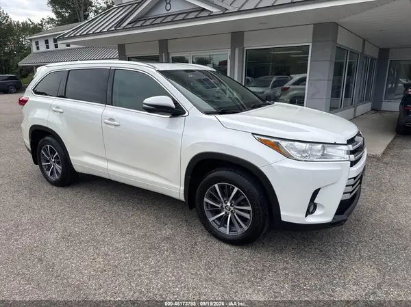 5TDJZRFH9HS362817 — 2017 Toyota Highlander, фото 13 с аукциона IAAI 14.10.2026, Естественный износ