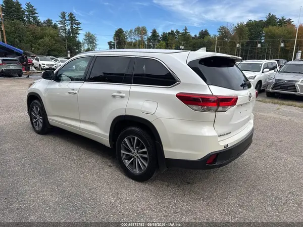 5TDJZRFH9HS362817 — 2017 Toyota Highlander, фото 15 с аукциона IAAI 14.10.2026, Естественный износ