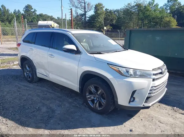 5TDYZRFH0HS187436 — 2017 Toyota Highlander, Правый бок (Right Side), фото до ремонта
