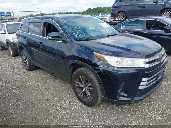 5TDZARFH5HS026477 — 2017 Toyota Highlander, Естественный износ (Normal Wear & Tear), фото до ремонта