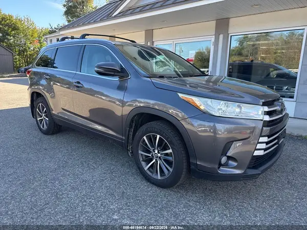 5TDJZRFH1HS509082 — 2017 Toyota Highlander, фото 13 с аукциона IAAI 09.10.2026, Естественный износ