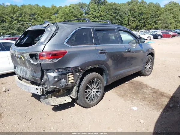 5TDKZRFHXHS509196 — 2017 Toyota Highlander, фото 4 с аукциона IAAI, Передняя часть