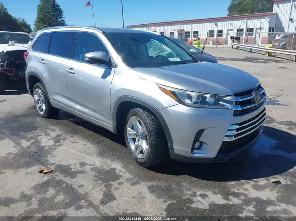 5TDYZRFH0HS232777 — 2017 Toyota Highlander, Левый бок (Left Side), фото до ремонта
