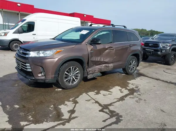 5TDJGRFH0HS025586 — 2017 Toyota Highlander, фото 2 с аукциона IAAI, LEFT & RIGHT SIDE