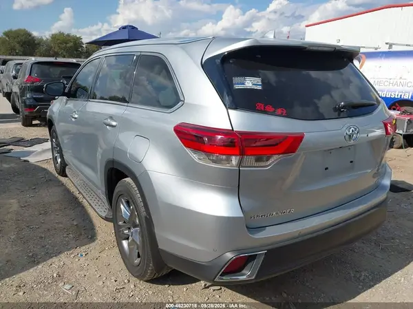 5TDYZRFH5HS200990 — 2017 Toyota Highlander, фото 3 с аукциона IAAI, Передняя часть справа