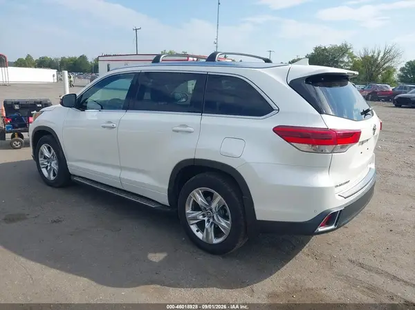 5TDDZRFH7JS894604 — 2018 Toyota Highlander, фото 3 с аукциона IAAI 13.10.2026, Правый бок