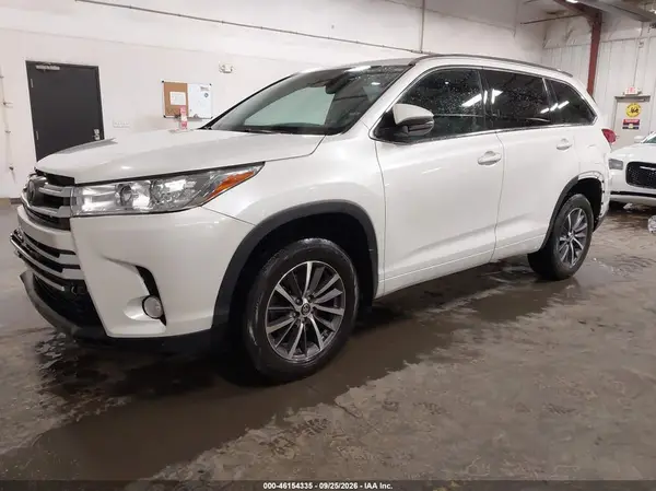 2018 TOYOTA HIGHLANDER VIN 5TDJZRFH4JS823606 фото 2
