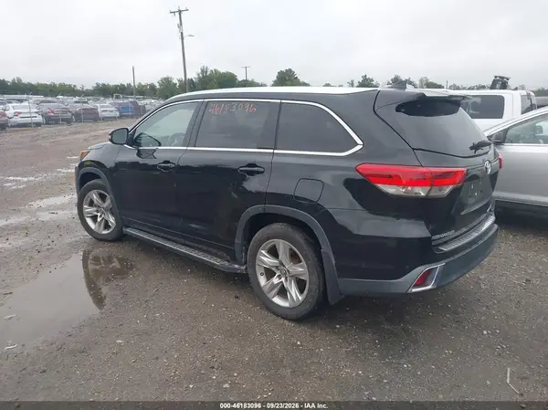 5TDDZRFH1JS910358 — 2018 Toyota Highlander, фото 3 с аукциона IAAI, Передняя часть