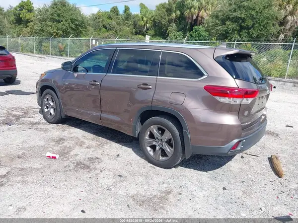 5TDYZRFH0JS276476 — 2018 Toyota Highlander, фото 3 с аукциона IAAI, Передняя часть справа