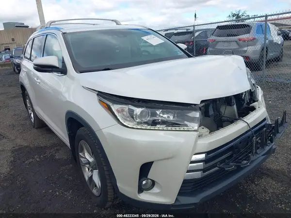 5TDDZRFH1JS884697 — 2018 Toyota Highlander, Передняя часть (Front End), фото до ремонта