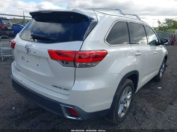 5TDDZRFH1JS884697 — 2018 Toyota Highlander, фото 4 с аукциона IAAI, Передняя часть