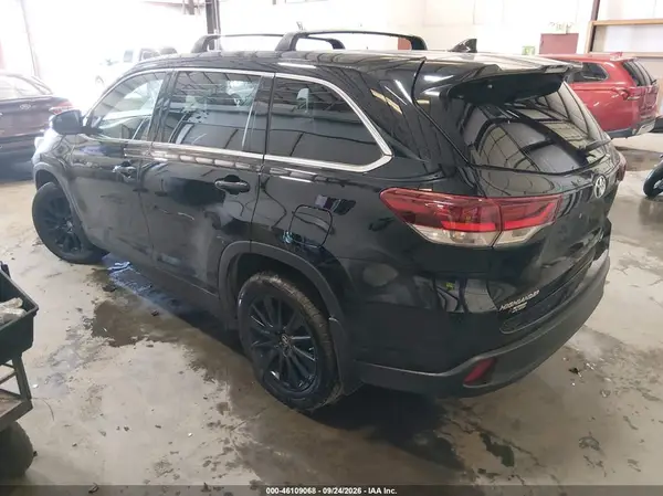 5TDJZRFH8KS571876 — 2019 Toyota Highlander, фото 3 с аукциона IAAI, Передняя часть