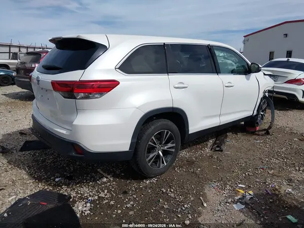 5TDZZRFH8KS290891 — 2019 Toyota Highlander, фото 4 с аукциона IAAI, Передняя часть