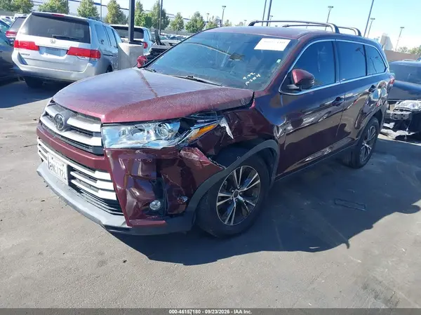5TDZZRFH8KS362866 — 2019 Toyota Highlander, фото 2 с аукциона IAAI, Левый бок