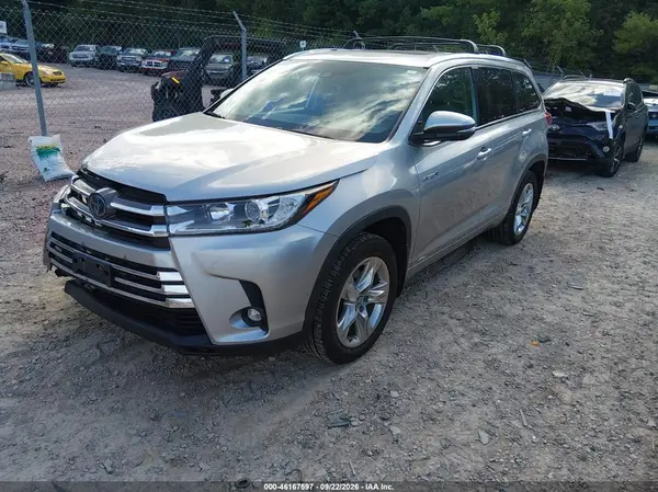 5TDDGRFH1KS072744 — 2019 Toyota Highlander, фото 2 с аукциона IAAI 08.10.2026, Передняя часть справа