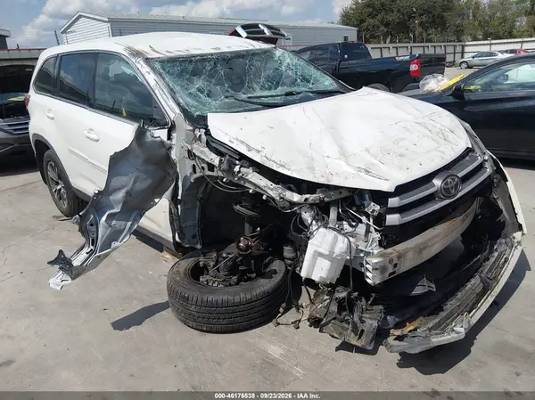 5TDZZRFH3KS361513 — 2019 Toyota Highlander, Опрокидывание (Rollover), фото до ремонта