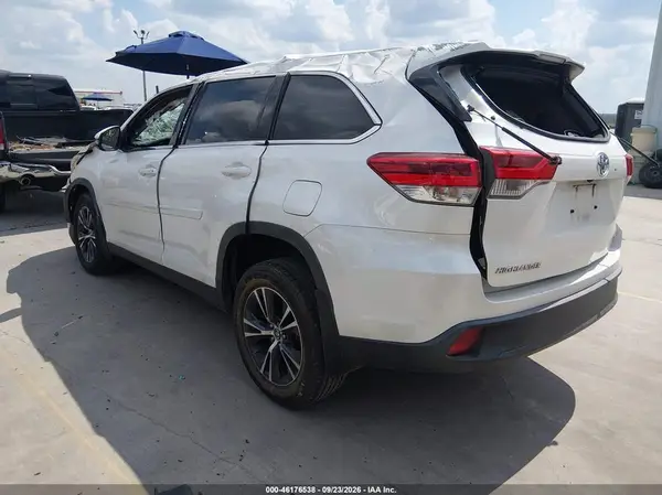 5TDZZRFH3KS361513 — 2019 Toyota Highlander, фото 3 с аукциона IAAI, Опрокидывание