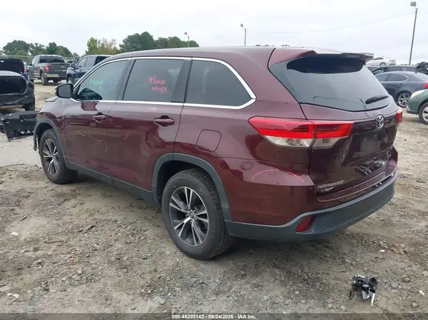 5TDZARFH5KS058790 — 2019 Toyota Highlander, фото 3 с аукциона IAAI, Передняя часть