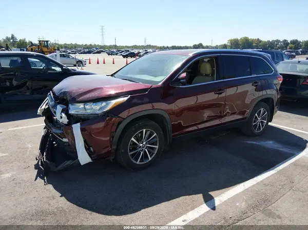 5TDJZRFH6KS968700 — 2019 Toyota Highlander, фото 2 с аукциона IAAI, Передняя часть