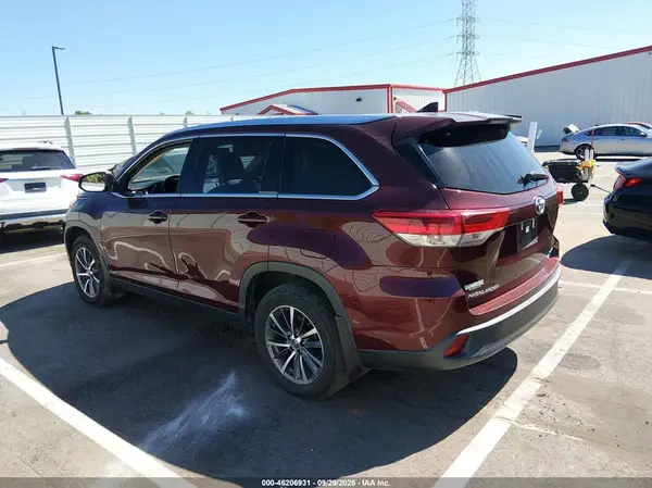 5TDJZRFH6KS968700 — 2019 Toyota Highlander, фото 3 с аукциона IAAI, Передняя часть
