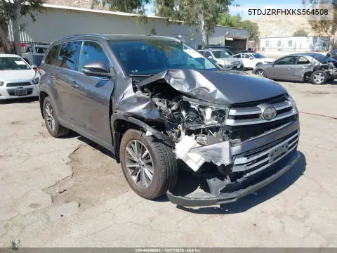 5TDJZRFHXKS564508 — 2019 Toyota Highlander, Передняя часть, фото до ремонта