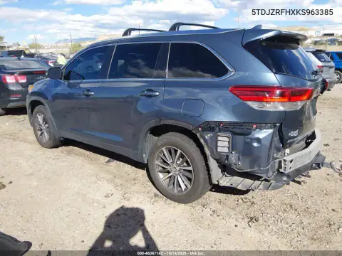 5TDJZRFHXKS963385 — 2019 Toyota Highlander, фото 4 с аукциона IAAI, Задняя часть