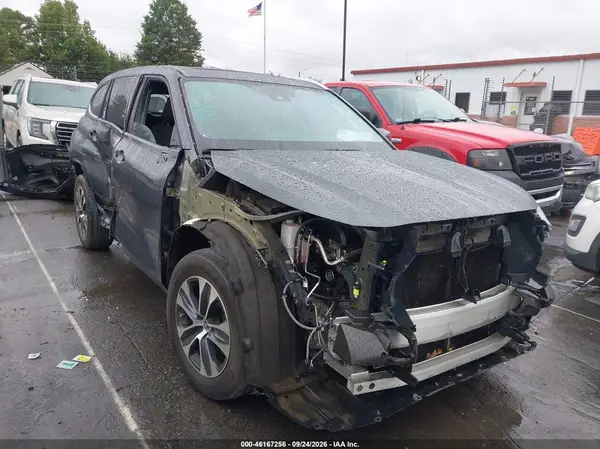 5TDGZRAH4LS003997 — 2020 Toyota Highlander, Передняя часть (Front & Rear), фото до ремонта